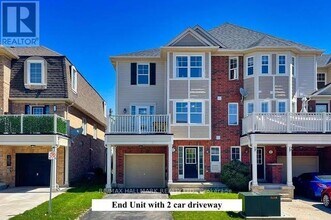 Building Photo - 925 Hasselfeldt Heights