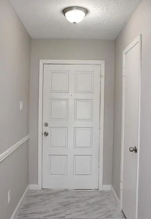 Foto del edificio - 16818 Dutch Ridge Dr