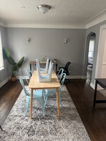 Foto del edificio - 2-Bedroom Duplex in Detroit's Heart – Comfort Meets Convenience!