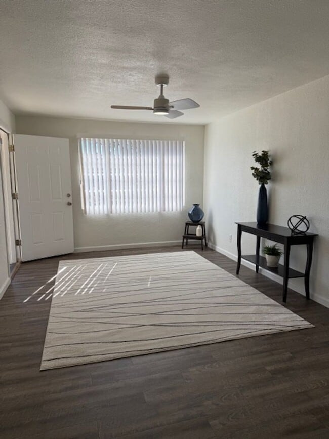 Building Photo - 3436 E Willetta St