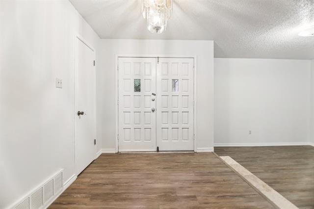 Foto del edificio - 711 Vail Dr