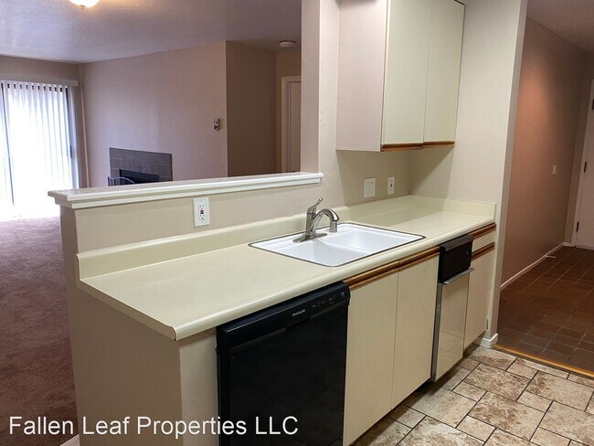 Foto del edificio - 1 br, 1.5 bath House - 2917 MacArthur Blvd...