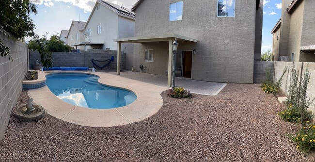 Back View - 7233 Grand Palace Ave
