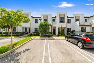 Building Photo - 20628 NE 7th Pl