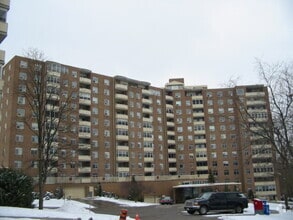 Building Photo - Grosvenor Estates
