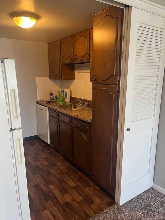 Stratford West Apartments Apartments in Wichita, KS