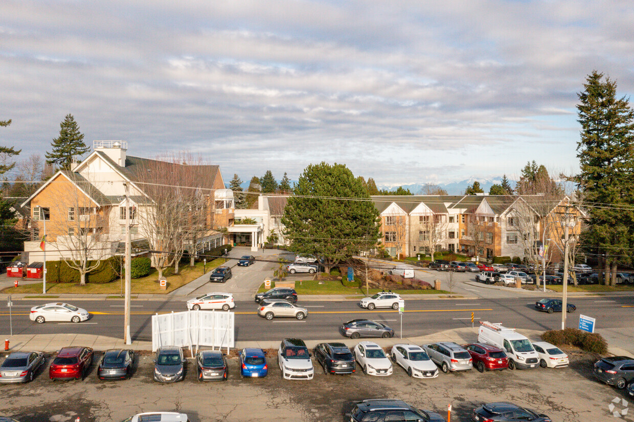 Primary Photo - Whitecliff Retirement Residence