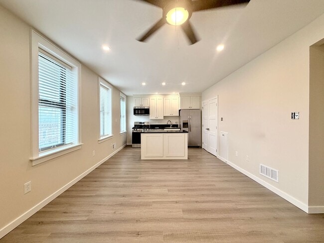 Photo - 4017 Butler St Apartment