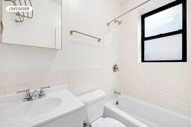 Building Photo - 466 Amsterdam Ave