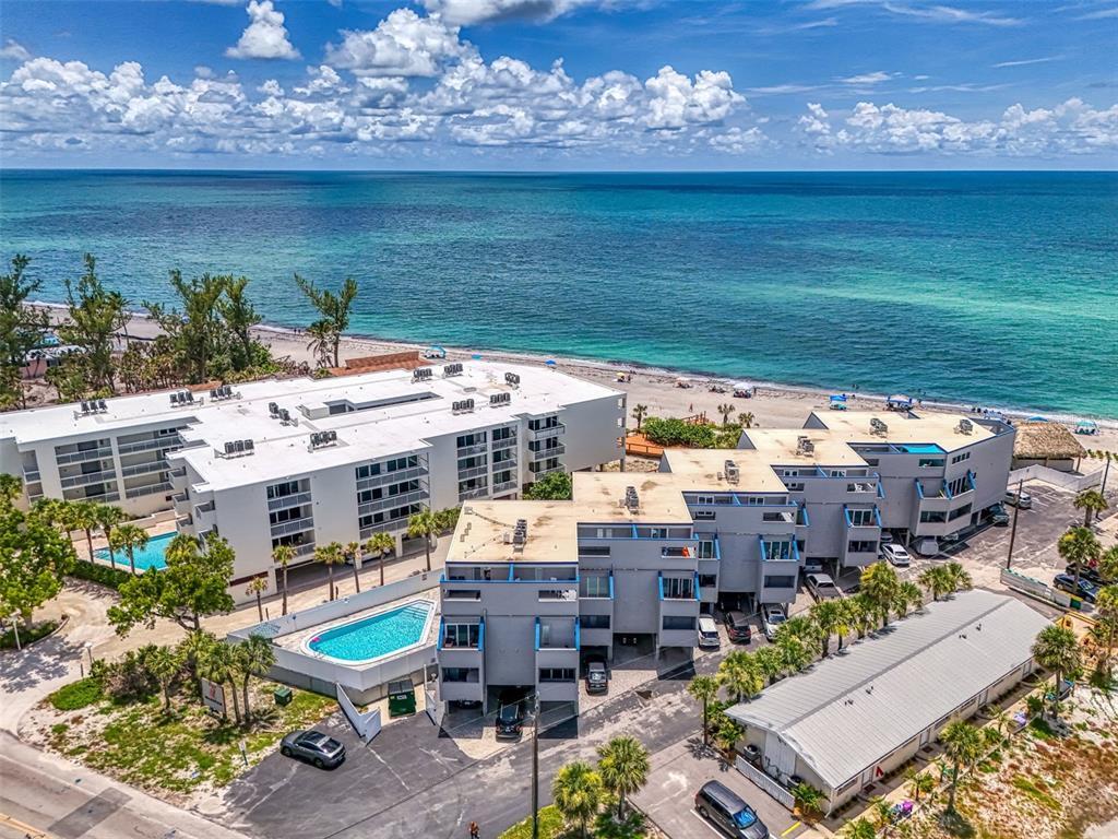 Foto principal - 2400 N Beach Rd