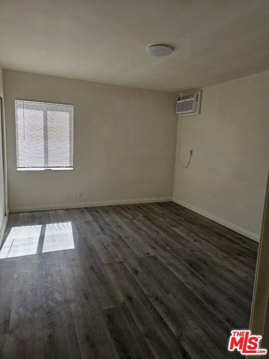 Building Photo - 920 S Gramercy Dr