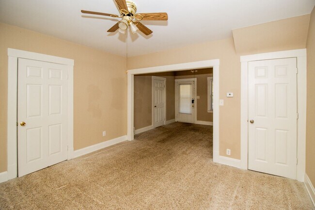 Building Photo - 3286 W 84th St