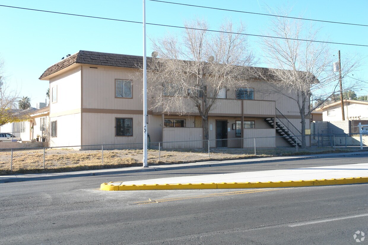 Primary Photo - 1516 Bonanza Rd