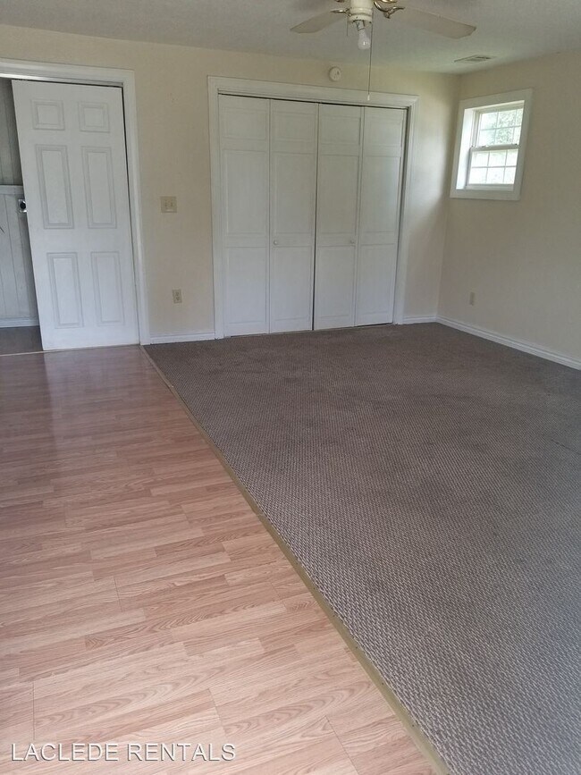 Building Photo - 2 br, 1 bath House - 273 W 5TH
