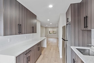 Building Photo - 525 Bloomfield Ave