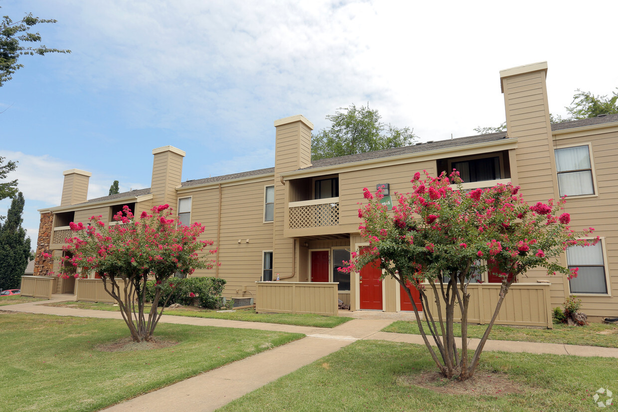 Primary Photo - Alexis Park Apartments