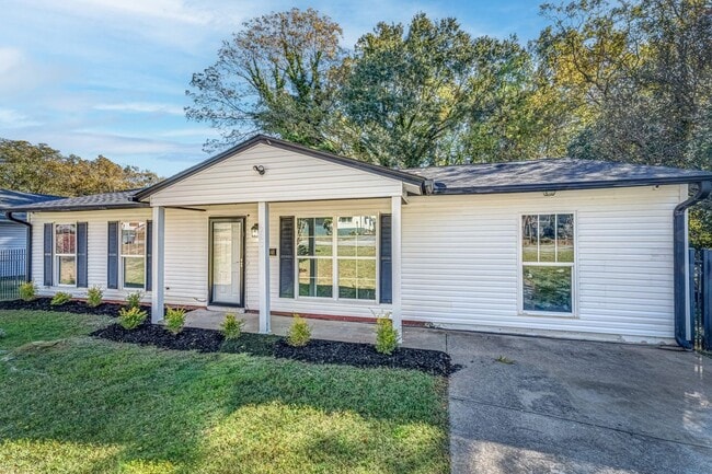 Building Photo - 283 E Hampton Ave