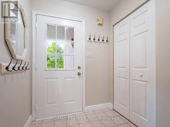 Building Photo - 39 Ross Linton Dr