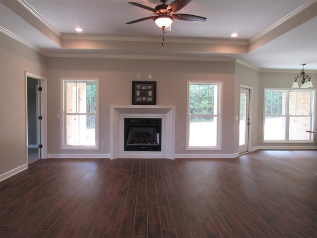 Building Photo - 256 Cedar Grove Ln