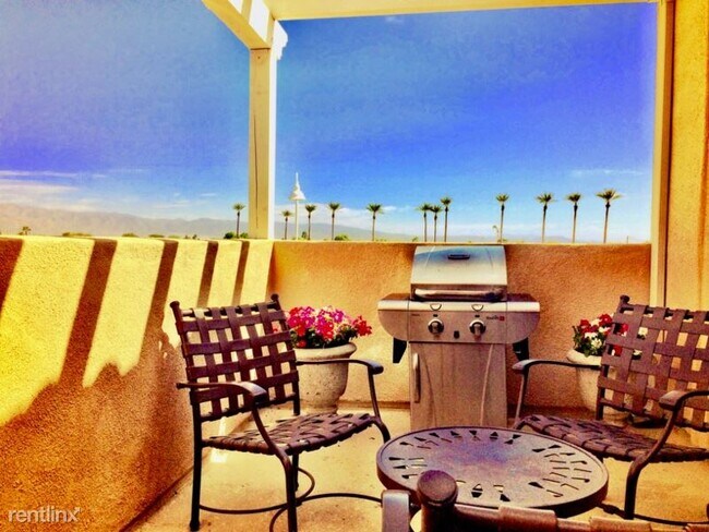 Foto del edificio - 2 br, 2.5 bath Condo - Entire Unit