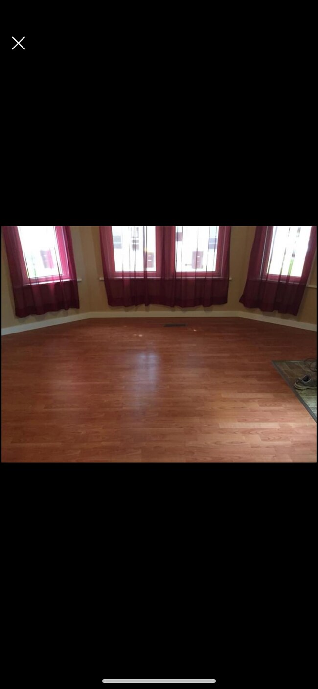 Building Photo - 810 N Broad St