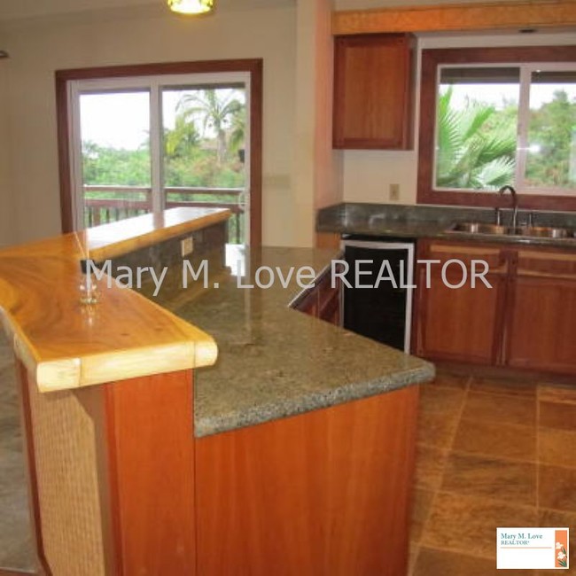 Building Photo - Unfurnished 2 bedroom, 2 bath home