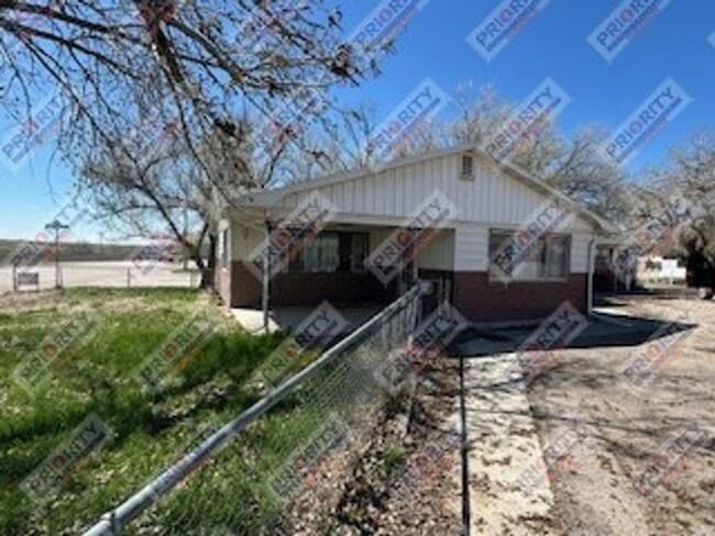 Building Photo - COZY House For Rent In Moorcroft