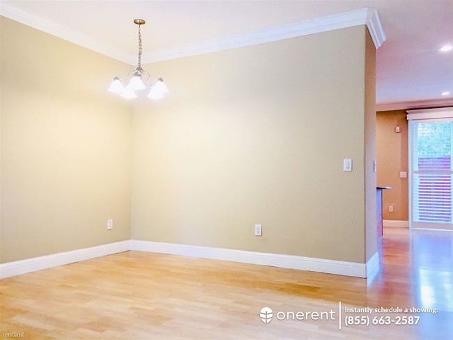 Foto del edificio - 3 br, 2.5 bath House - 5266 Vera Ln -