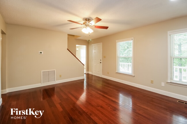 Building Photo - 4907 Whisper Oak Dr