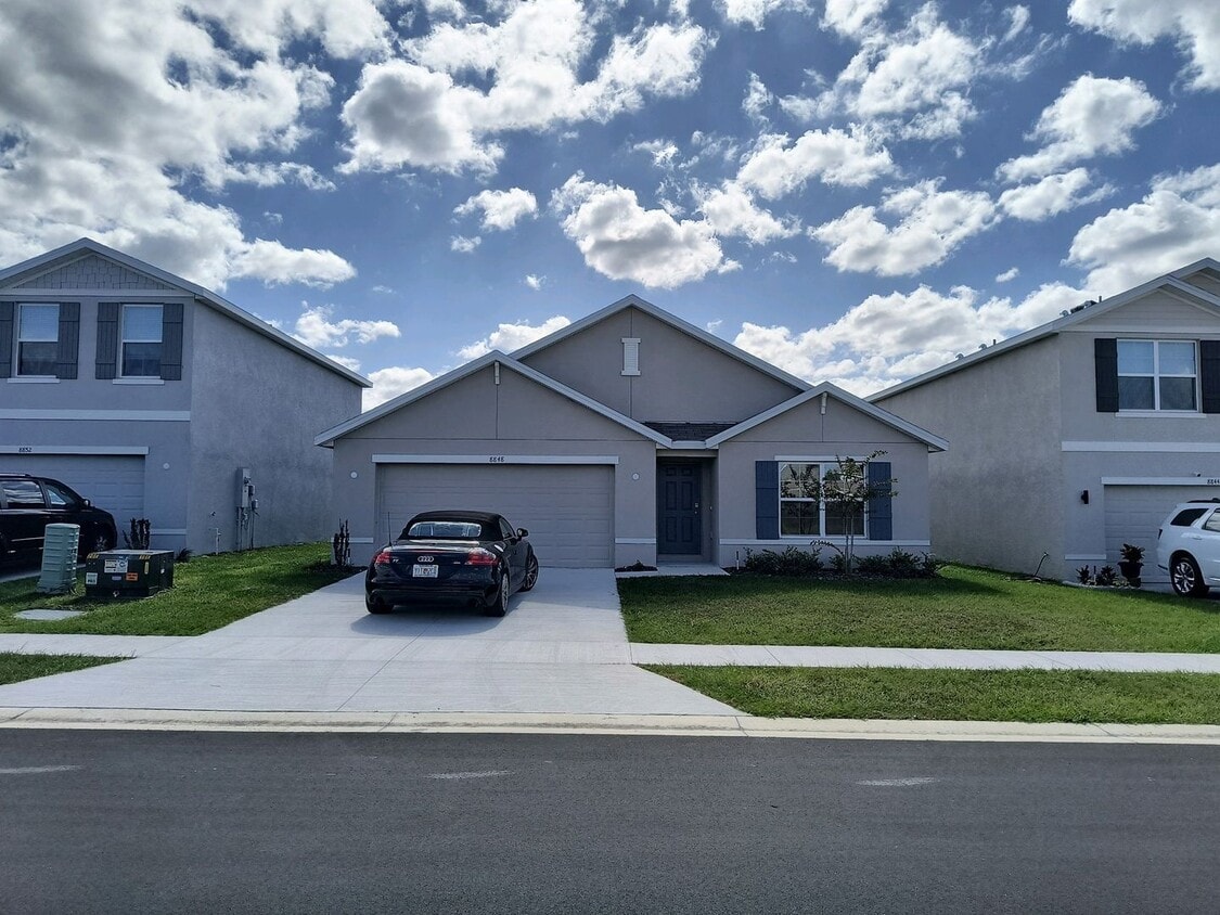 GRAYSTONE HILLS House Rental in Ocala, FL