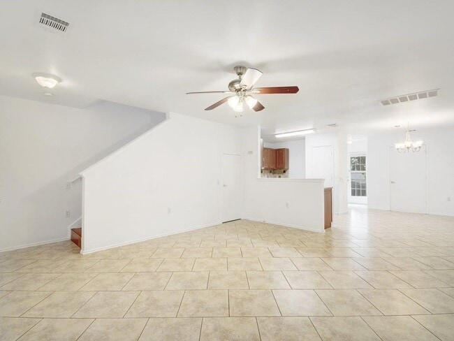 Building Photo - 13600 Briarcreek Loop