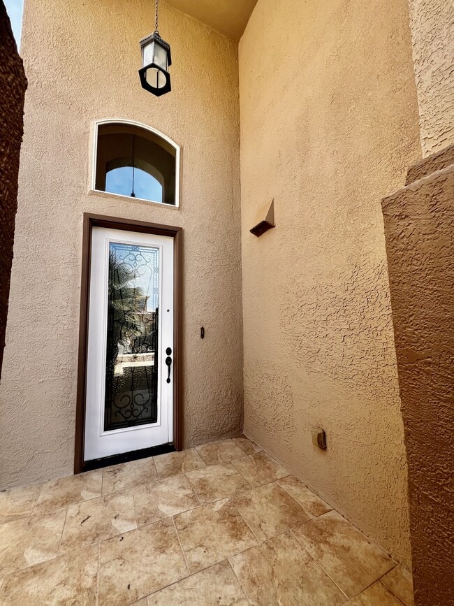 Building Photo - 3727 Grand Bahamas Dr