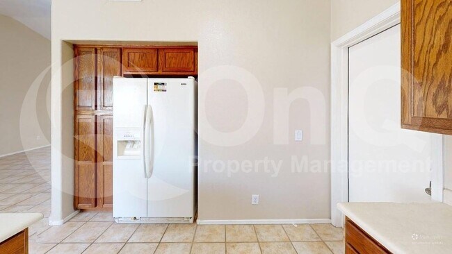 Building Photo - 12742 W Monte Vista Rd