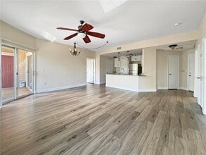 Building Photo - 2025 Erving Cir