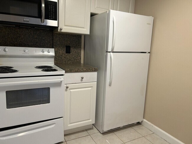 Foto del edificio - 1505 Crescent Cir