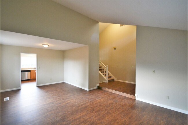 Building Photo - 2234 Ridgecrest Way