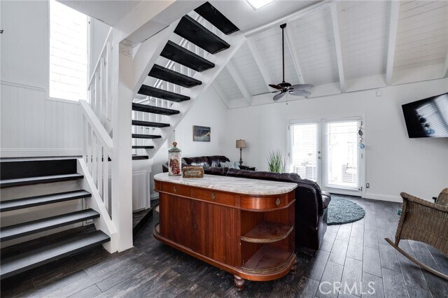 Building Photo - 620 18th St