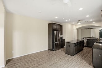 Building Photo - 29880 Dovetail Blf Ln