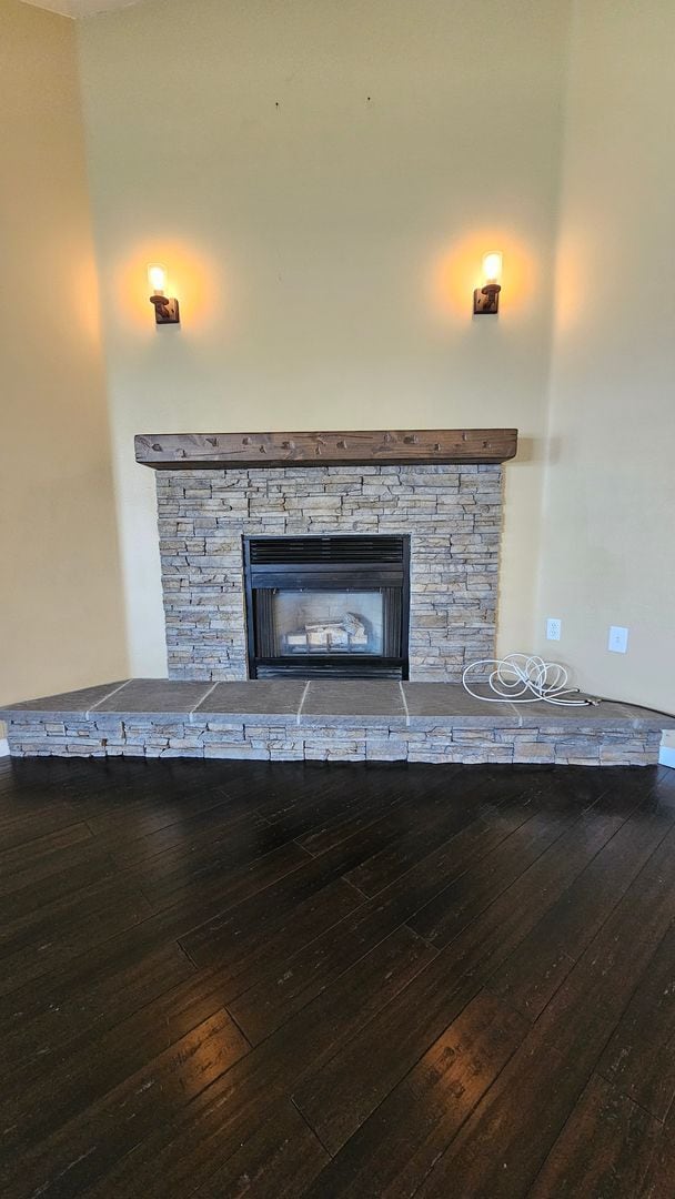 Building Photo - 204 Woodwinds Ct