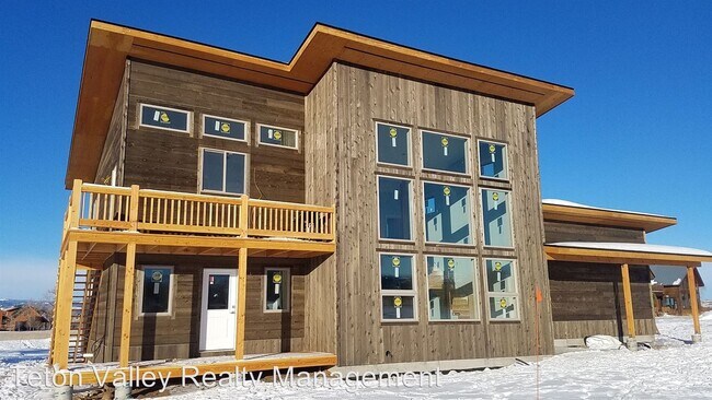 Building Photo - 3 br, 2 bath House - 691 Rainbow Loop