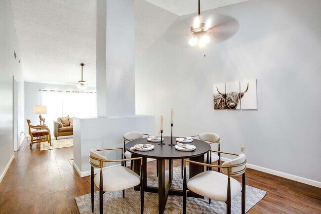 Foto del edificio - 5115 56th St