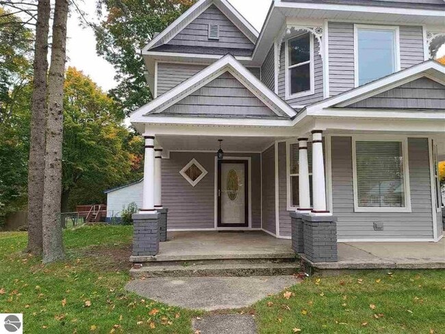 Building Photo - 258 Marble St