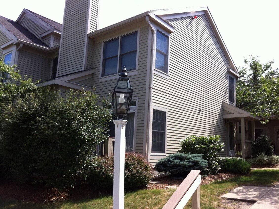 Foto principal - 88 Bradford Commons Ln