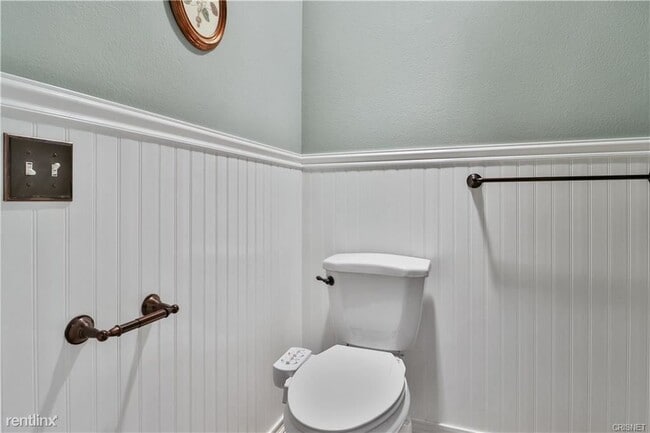 Building Photo - 3 br, 2 bath Condo - 3347 Holly Grove St