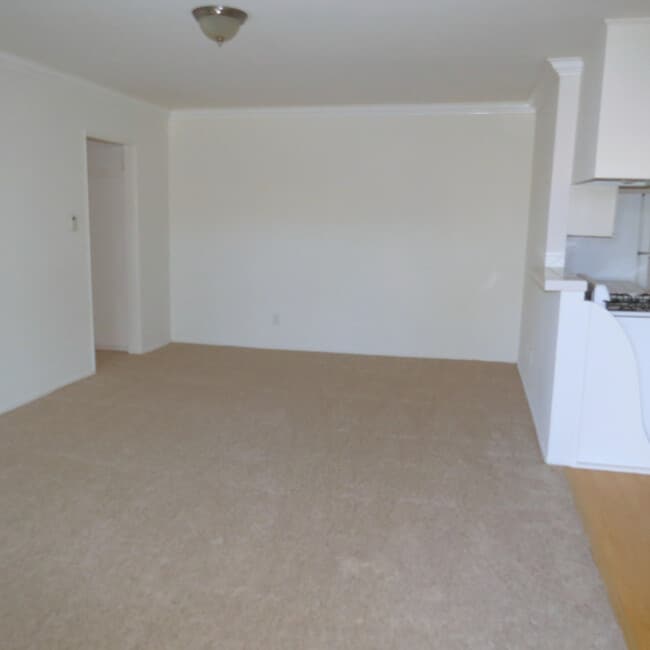 Building Photo - 1560 S Centinela Ave