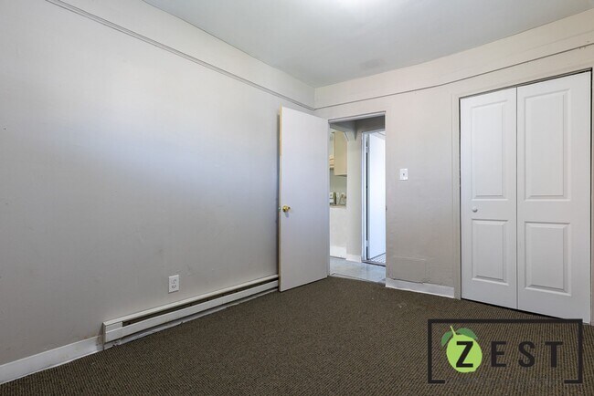 Building Photo - 14825 Joy Rd