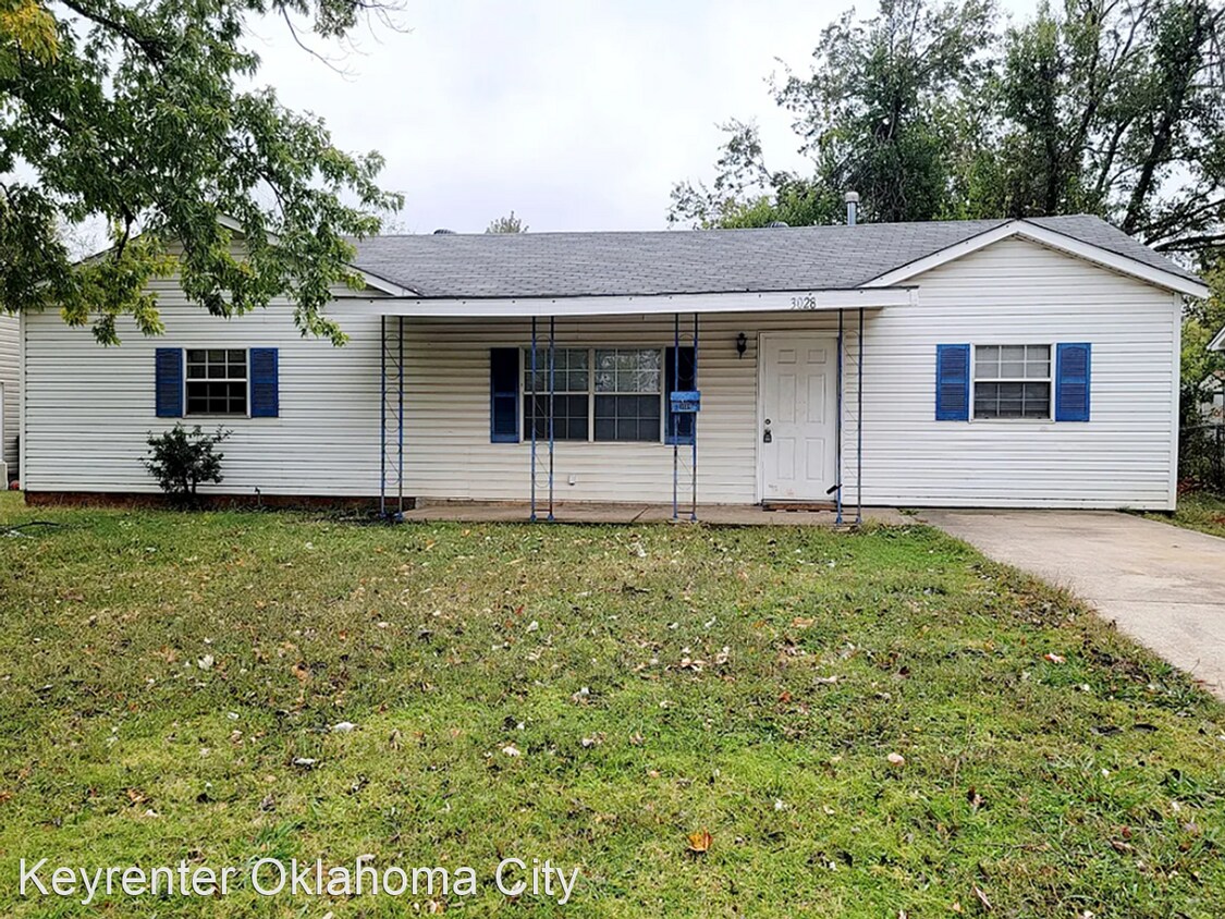 Primary Photo - 3 br, 1 bath House - 3028 SE 19th St