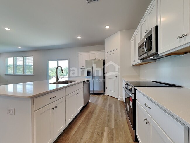 Foto del edificio - 1120 Livengood Wy