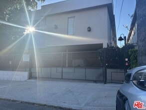 Building Photo - 1807 Taft Ave