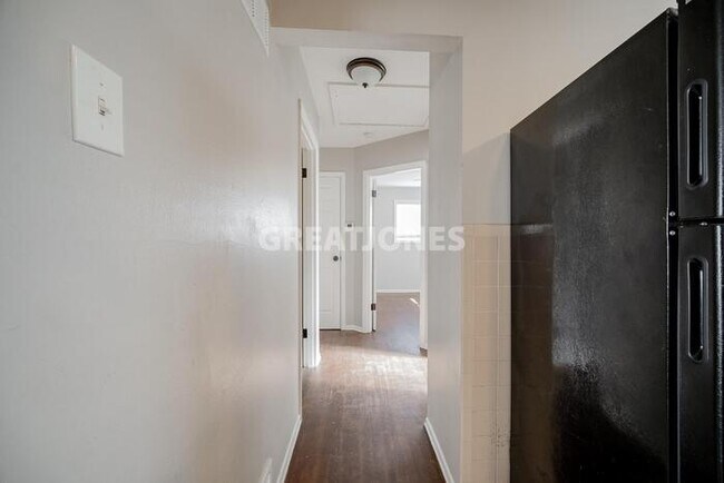 Foto del edificio - 256 Connolly Dr